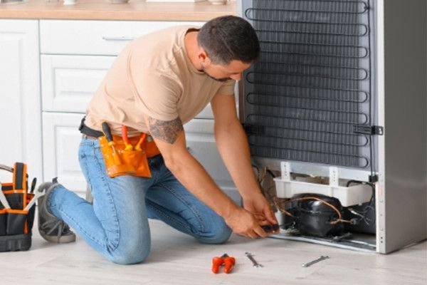 خدمات إصلاح وصيانة الثلاجات في الرياض – 0590732088